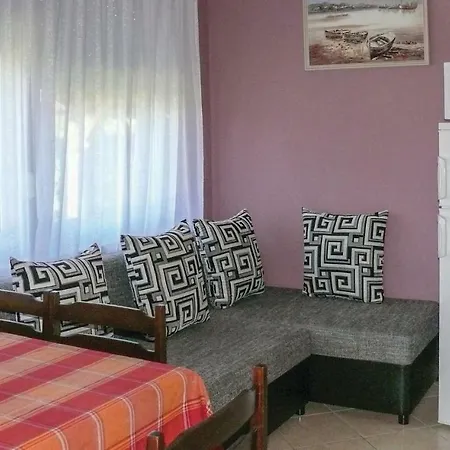 Two-bedroom Holiday In Balatonmáriafürdő